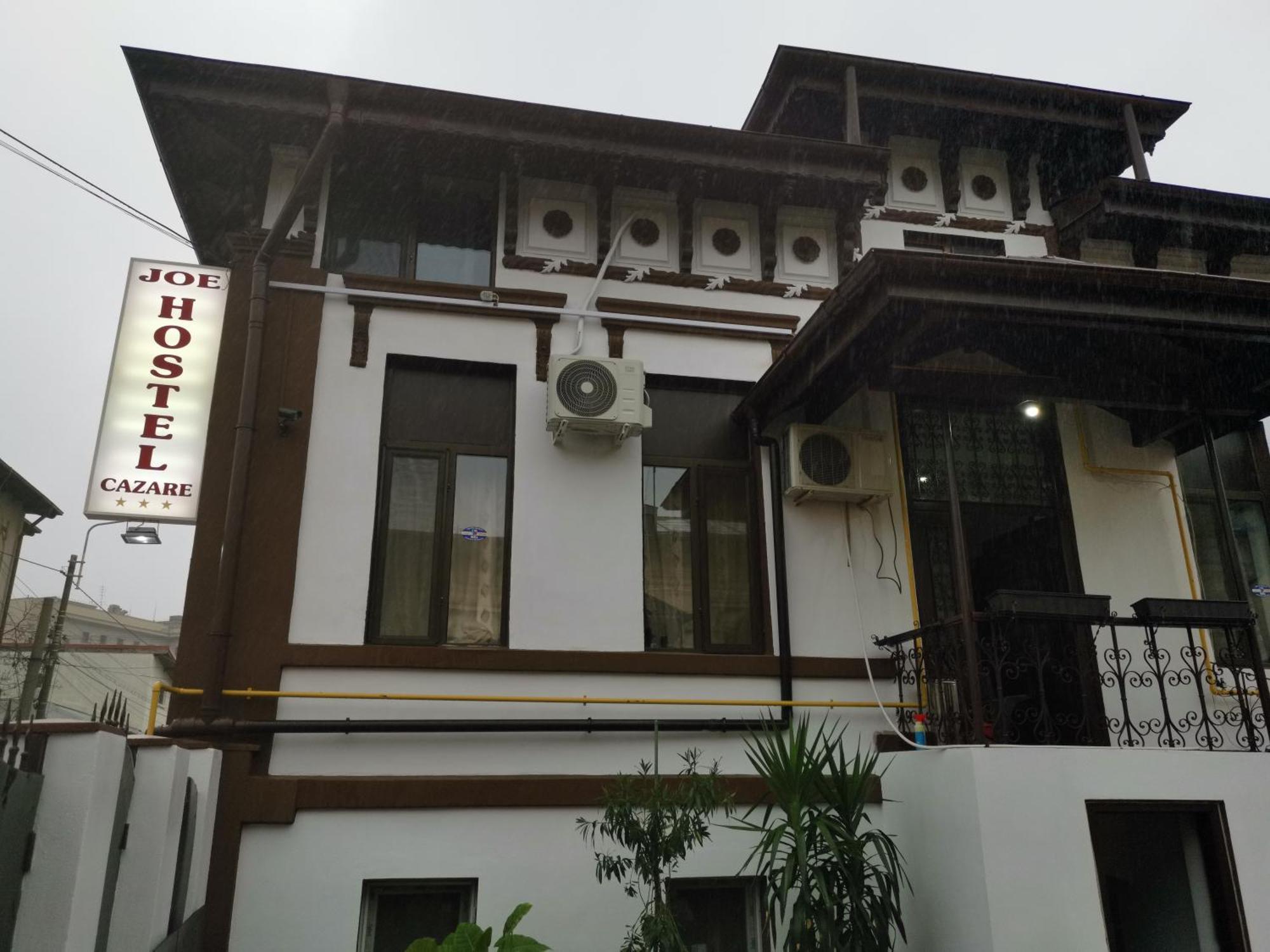 Joe Hostel Bucharest Luaran gambar
